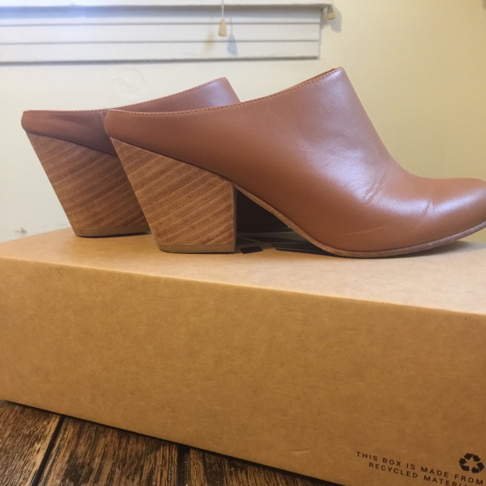 Fortress of Inca Abby stacked heel mules